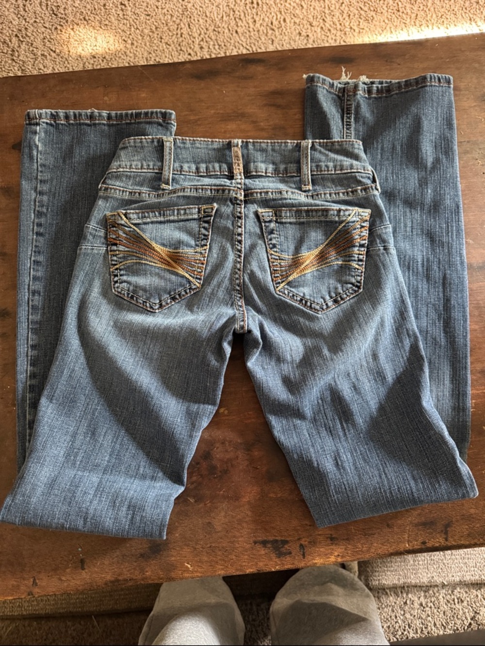GUC Women's Ariat Mid rise, bootcut Jeans with Decorative Back Pocket Stitching